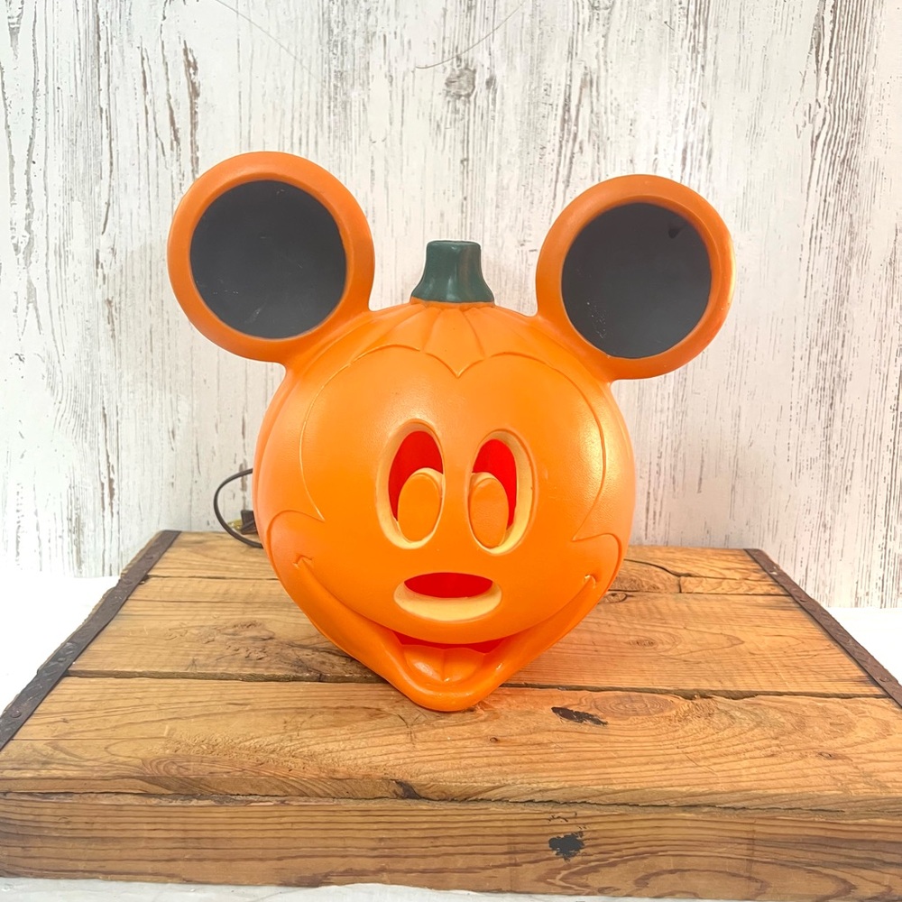Light up pumpkin Disney Mickey Mouse luminary Halloween fall decor plastic